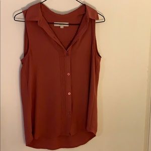 Cute button down LOFT blouse.